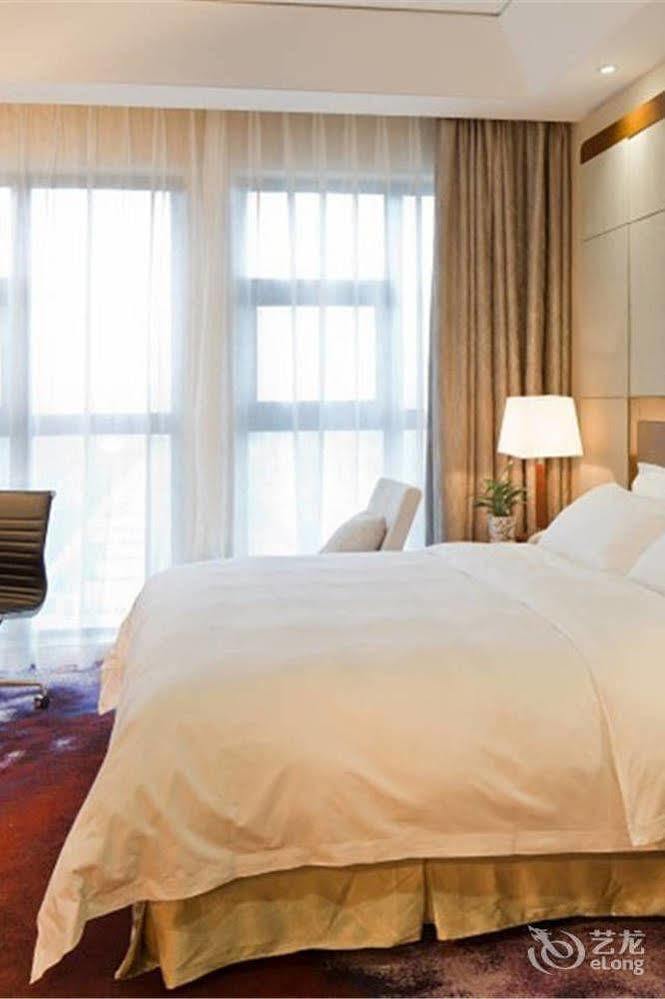 Bavaria City Hotel Beihai Luaran gambar
